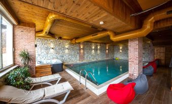 Aerial Hotel & Spa