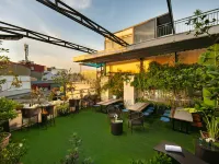 Hanoi Nostalgia Hotel & Spa Hotels near Pho Co