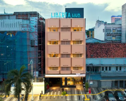 Liberta Hub Blok M Jakarta Hotels near Bundaran Senayan
