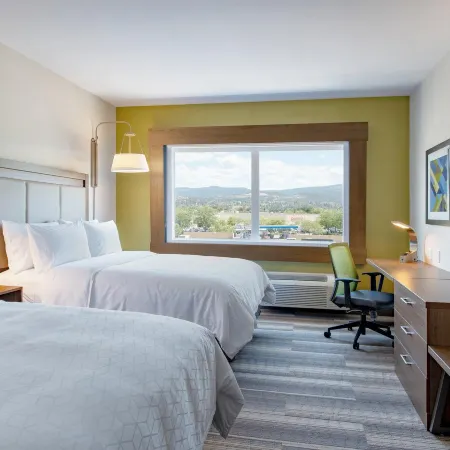 Holiday Inn Express & Suites KELOWNA - EAST by IHG