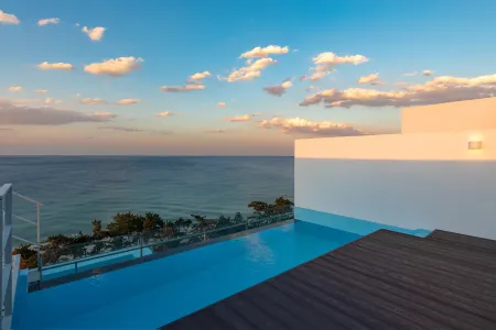 Gangneung Lamiacasa Pool Villa