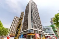 Qunzhu Smart Apartment Fifty Middle School West Campus Jinshui Guang Guozhen Plaza (Jinniu Road)