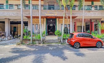 OYO 92783 Wisma Bunda Syariah Near Man Pinrang