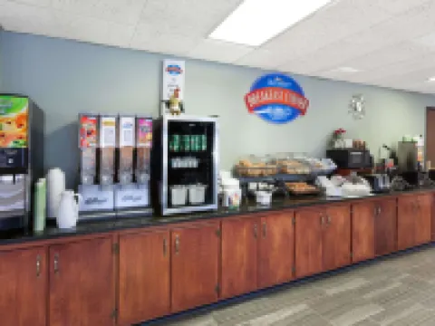 Baymont by Wyndham Midland Hotels in Midland