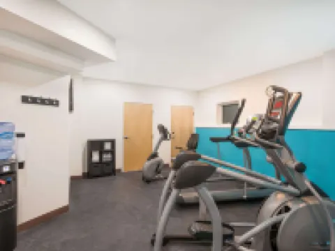 Howard Johnson by Wyndham Quincy/Boston Hotels in Norfolk County