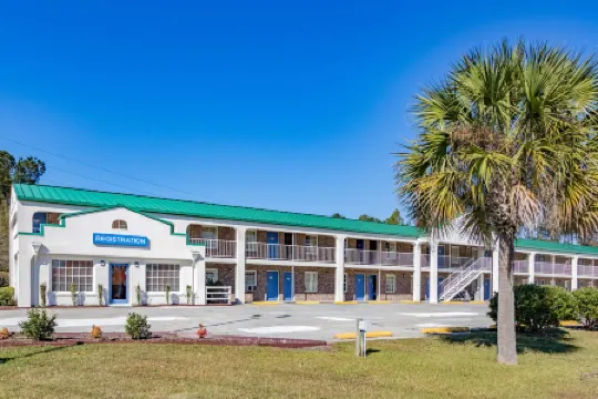 Motel 6 Walterboro, SC