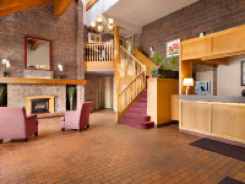 湖濱Travelodge by Wyndham（Travelodge North Bay Lakeshore） 北灣酒店