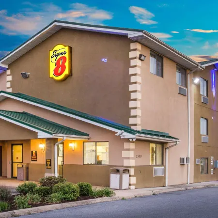Super 8 by Wyndham Harrisonburg