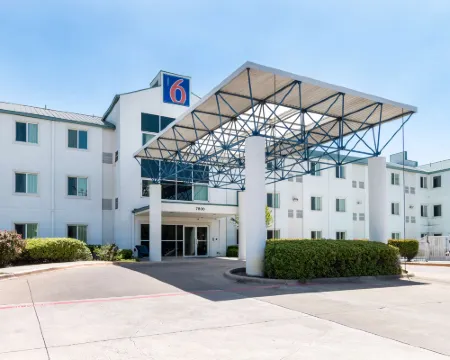 Motel 6 Irving, TX - DFW Airport North Hotels in Irving