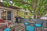 Colorado Cowboy Cottage 12 Mi to Downtown Denver