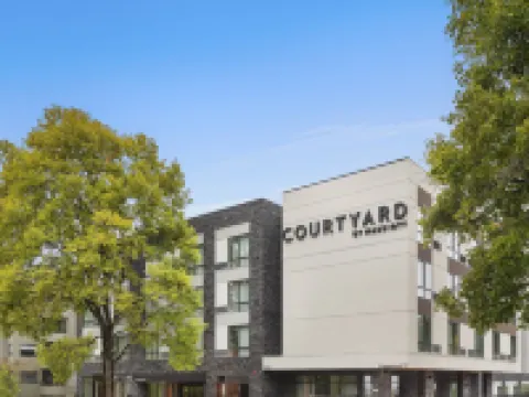 Courtyard Seattle Northgate Hotels near Float Seattle (Greenlake)