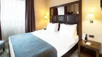 Midtown Hotel