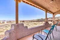 3 Mi to Lake Powell: Pet-Friendly Page Home - spa
