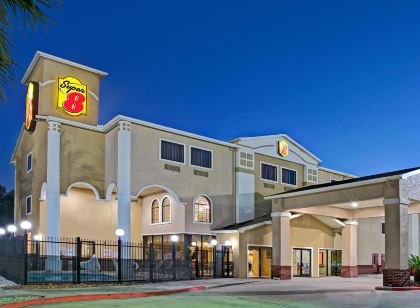 Red Lion Inn & Suites IAH Airport East