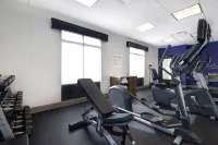 智選假日套房酒店堪薩斯城 - 健身室/gym room