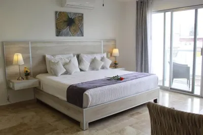 5a Coral Suites