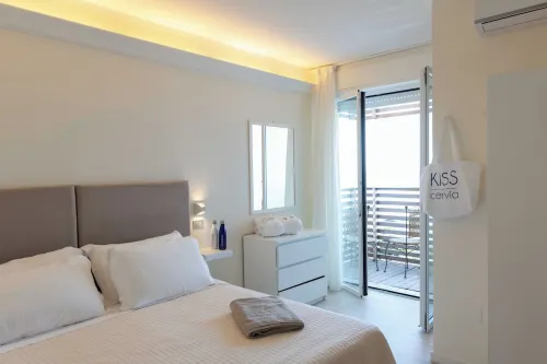 Kiss Beachfront Hotel & Restaurant