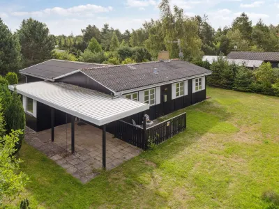 "Brunhilde" - 850m from the Sea