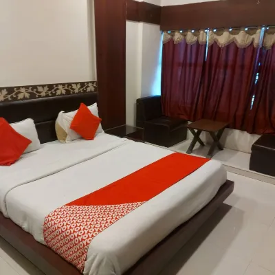 Hotel Shreenath Hotels near BAPS Swaminarayan Mandir, Nikol