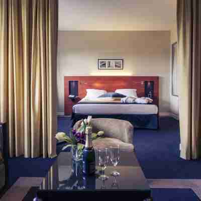 Mercure Maurepas St-Quentin Rooms