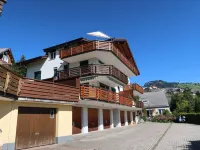 Penthouse Brugg - 駐車場