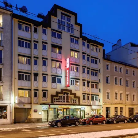 Mercure München City Schwabing Отели рядом с достопримечательностью «Станция метро Giselastraße»