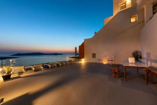 Caldera Senses Отели рядом с достопримечательностью «Археологический музей Тиры»