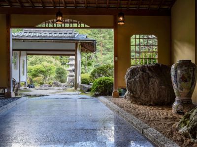 共有エリア 囲炉裏会席と樹氷の宿　不動温泉　華菱（はなびし）の写真