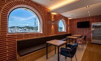 Tongyeong Hound Hotel Tongyeong Hangnam