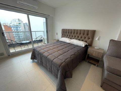 Alojamiento en Caballito: Piscina y Balcón