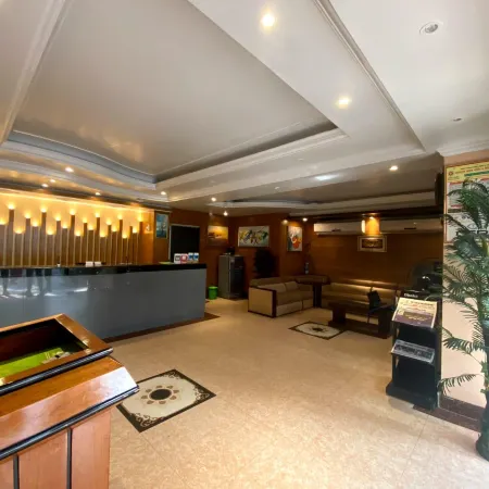 Hotel Regal Palace