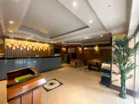 Hotel Regal Palace - Airport Shuttle