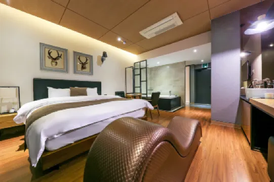 Seosan Raon Self Check-in Motel فنادق في 