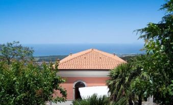 Villa Tecla