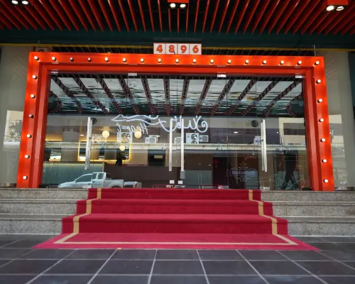 NW 4896 Theater Hotel @ Samnakkham Hotels in Sadao