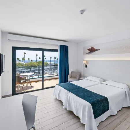 Hotel THB Flora