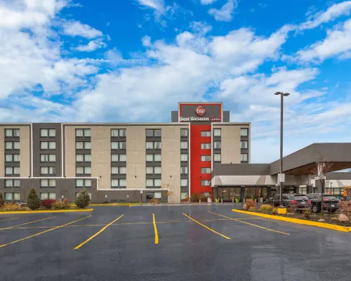Best Western Plus Toronto North York Hotel & Suites Hotels near Aviva Centre