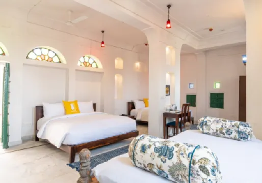 Bloom Boutique l Chelon Haveli Hotels near श्री पापडा हनुमानजी मंदिर Shree pPapada Hanumanji Temple (Monkey Temple)