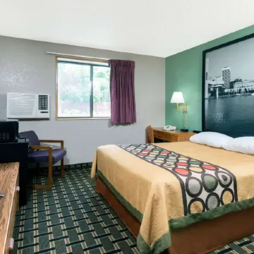 Super 8 by Wyndham Twinsburg/Cleveland Area