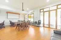 Reddoorz near Kiara Artha Park Hotel di Kiaracondong