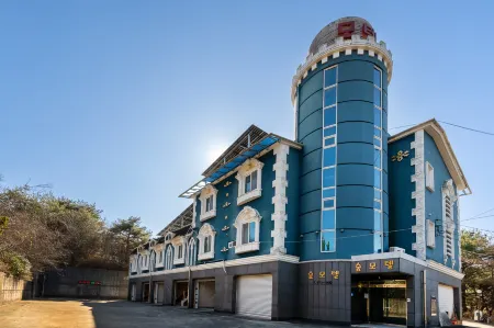 Sancheong Forest Unmanned Hotel