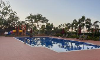 2. Tanjung Aru Luxury Condo.  Comfort&convenient