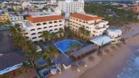 Hotel Quijote Inn - Airport Shuttle