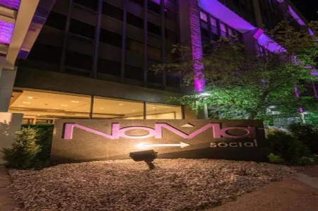 Hotel NoMa, Trademark Collection by Wyndham Отели рядом с достопримечательностью «Парк Харбор Айленд»