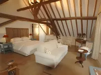 Le Champ des Oiseaux & Spa Hotels in Troyes