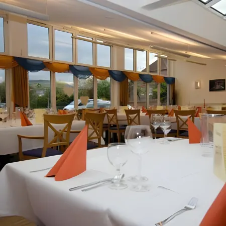 Apart Hotel Sehnde Отели в г. Зенде