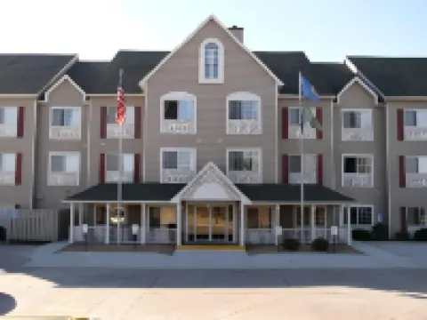 Country Inn & Suites by Radisson, Owatonna, MN Hotels in Steele County