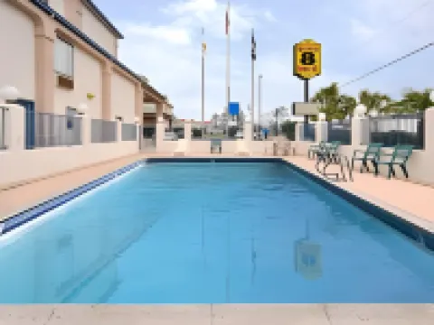 Super 8 by Wyndham Hammond Hotels in Hammond