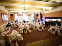 Thomas Arms Hotel Hotels in Llanelli