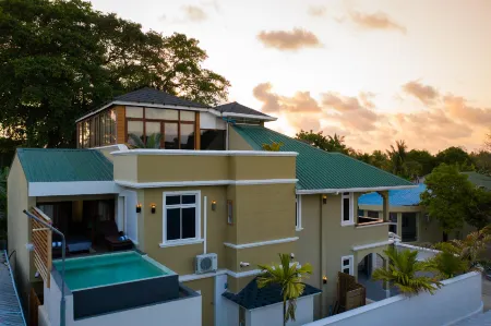 Fuvahmulah Central Hotel